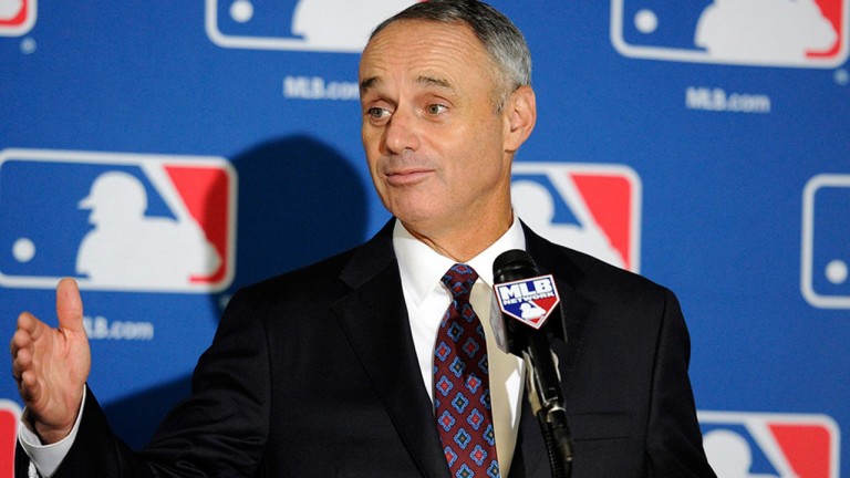 Manfred: MLB to play in London in 2017