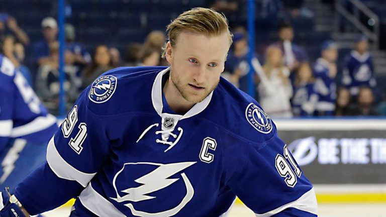 Steven Stamkos staying with the Lightning