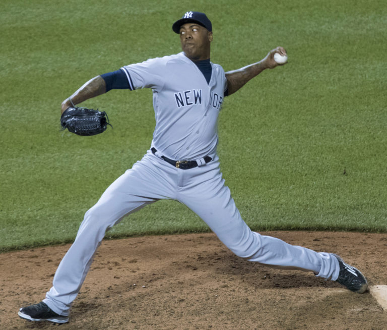 Aroldis Chapman heads back to the Yankees