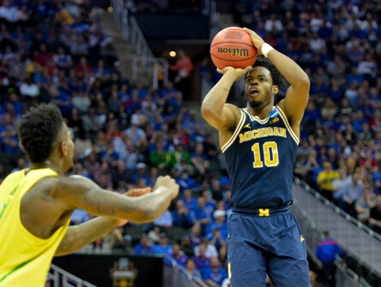 NCAA Tournament run ends for Michigan after loss to Oregon
