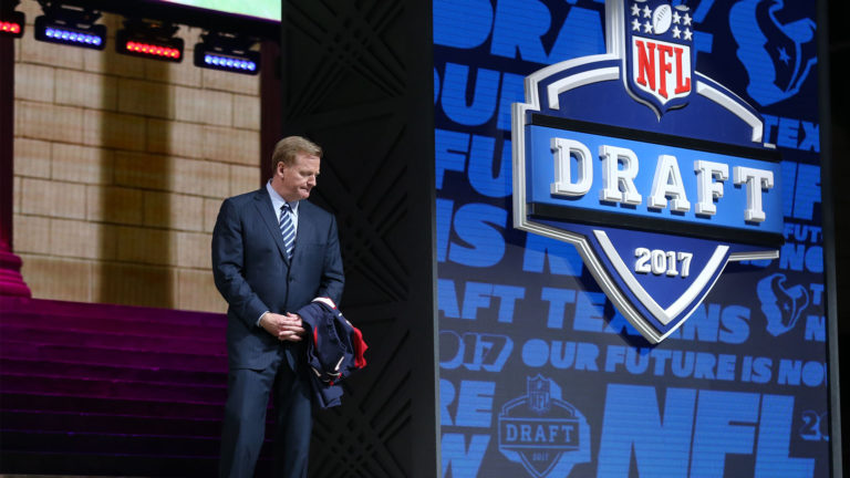The Majors LIVE! 290: Should the NFL move to a draft lottery? (AUDIO)