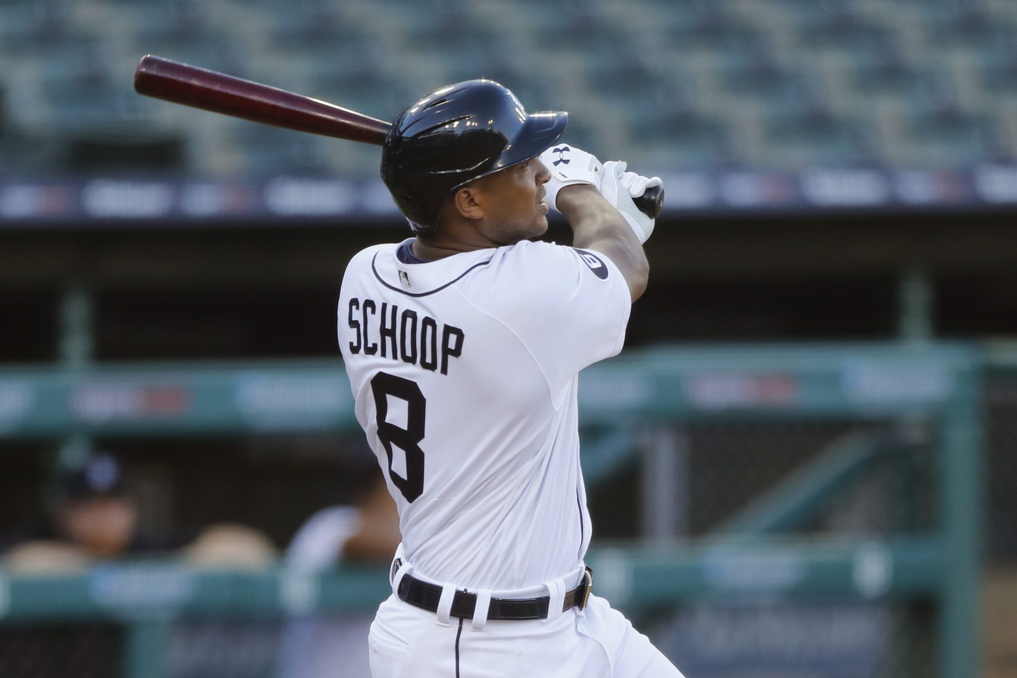 The Tigers re-sign Jonathan Schoop and DFA Travis Demeritte