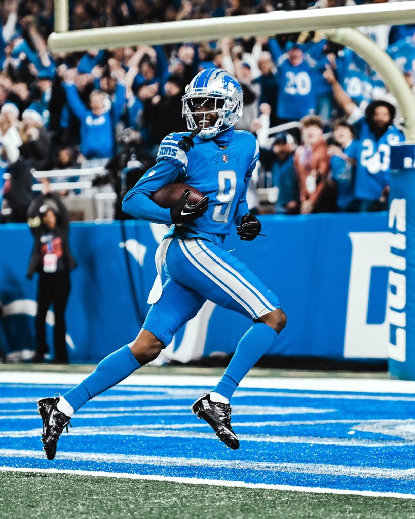 Lions rookie WR Jameson Williams making his first NFL catch and touchdown in the same play. 