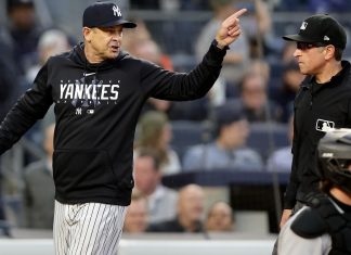 Aaron Boone gets a one-game ban for being mean to the umpires