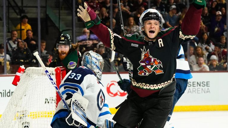 The Red Wings sign Christian Fischer