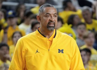 Michigan head coach Juwan Howard undergoes successful heart surgery Michigan men's basketball coach Juwan Howard