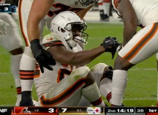 ESPN chooses not to show the replay of Nick Chubb’s injury Nick Chubb suffers a gruesome injury on Monday Night Football.