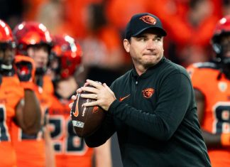REPORT: Michigan State is set to hire Oregon State’s Jonathan Smith Oregon State's Jonathan Smith