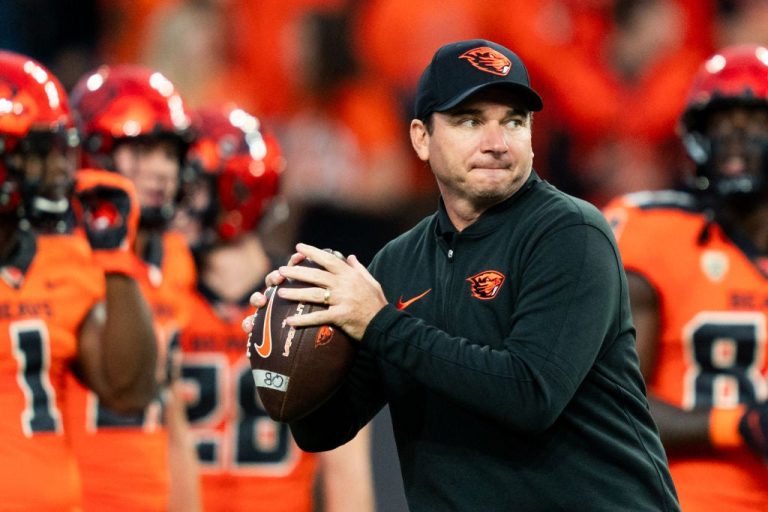 REPORT: Michigan State is set to hire Oregon State’s Jonathan Smith