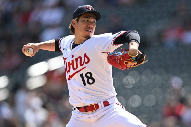 Kenta Maeda signs with the Tigers
