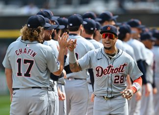 The Tigers shut out the White Sox 1-0 on Opening Day Detroit Tigers beat the Chicago White Sox on Opening Day.