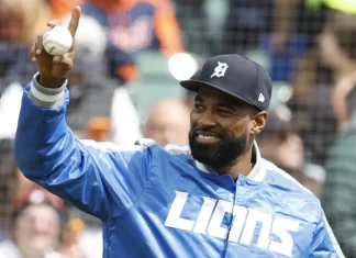 Calvin Johnson hitting bombs during Tigers’ BP 💣