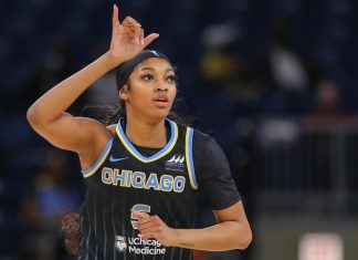 Angel Reese makes a young fan’s day Angel Reese of the Chicago Sky.