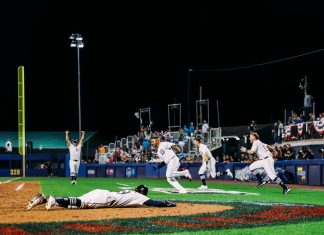 WATCH: Parker Meadows and the Tigers walk off the Yankees in the Little League Classic