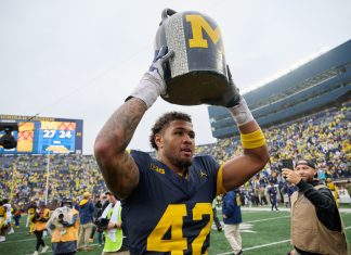 HIGHLIGHTS: Michigan holds on to beat Minnesota for the Little Brown Jug Michigan wins the Little Brown Jug