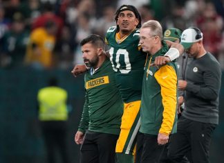 Packers: Jordan Love could miss 3-4 weeks with an MCL sprain Jordan Love injured with the Packers.