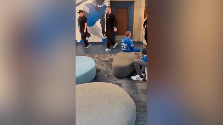 Lions: Aidan Hutchinson is up and walking 👀