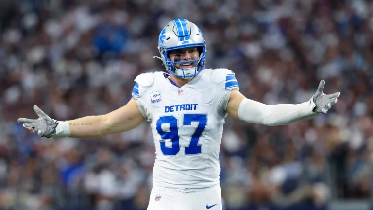 Detroit Lions DE Aidan Hutchinson.