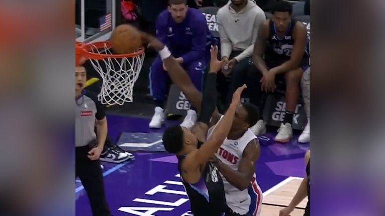 Pistons: Jalen Duren posterizes KJ Martin 💀