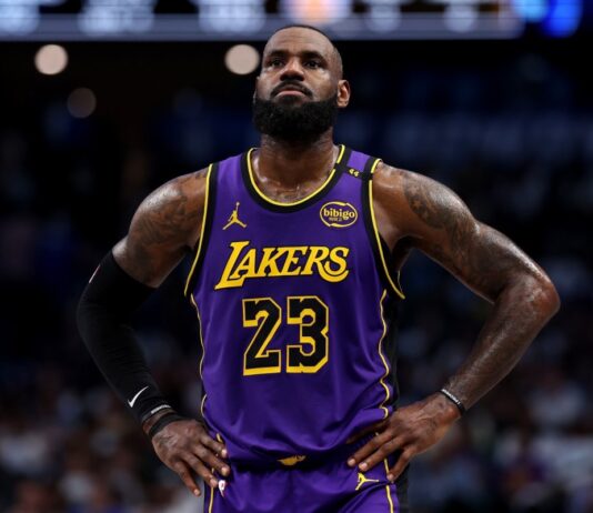 NBA executives wonder if LeBron will request a trade 🤔