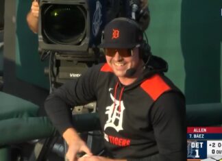 WATCH: Tarik Skubal ducks out of the way of a foul ball while mic’d up 