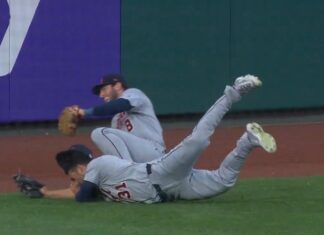 WATCH: Riley Greene makes an incredible diving catch while avoiding a massive collision 👀