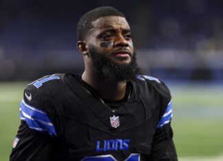 Amik Robertson Pays Tribute to Kyren Lacy with Custom Cleats 🫶