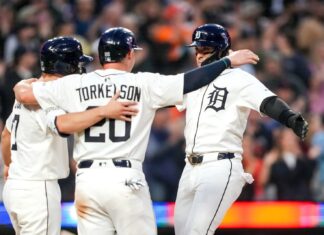 Tigers, Guardians Set for Game 2 in Crucial AL Central Showdown 🗞️⚾️