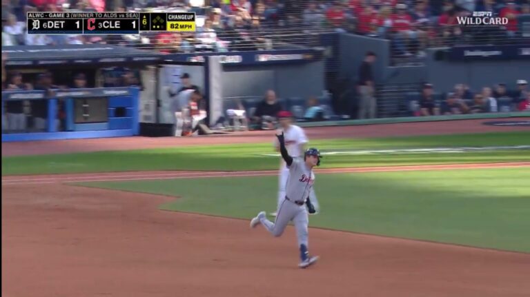 Dillon Dingler puts the Tigers up with his bomb to left field. ☄️