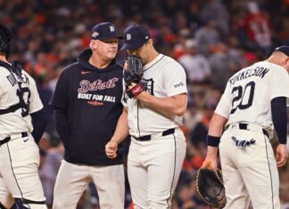 Mariners Power Past Tigers in Game 3 to Take Series Lead