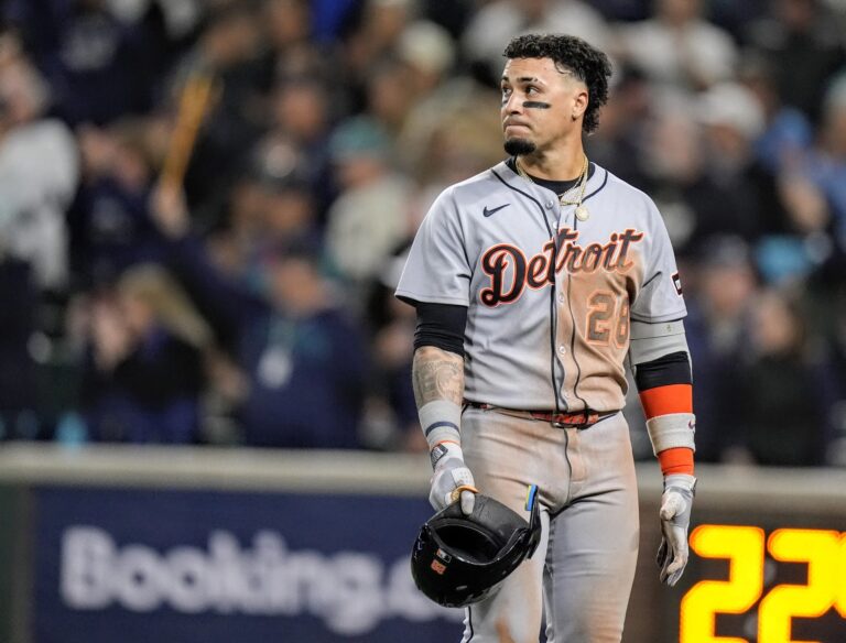 Mariners Outlast Tigers in 15-Inning Epic, Advance to ALCS