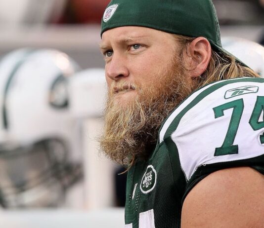 Nick Mangold, Jets legend and Ohio State standout, dies at 41 after battle with kidney disease