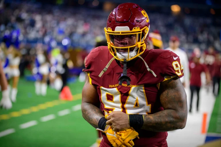 Daron Payne posted a video on IG supposedly showing Amon-Ra St. Brown punching him first