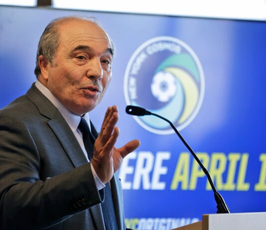 Rocco Commisso, Soccer Visionary and Owner of Fiorentina and New York Cosmos, Dies at 76