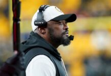 Mike Tomlin Steps Down as Pittsburgh Steelers Head Coach After 19 Seasons