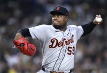 Tigers open crucial White Sox series with season on the line