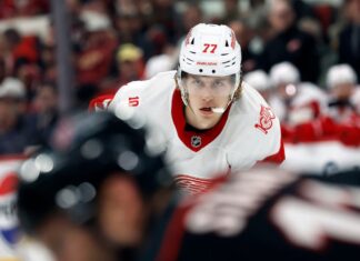 Simon Edvinsson returns to Sweden as Red Wings contract stalemate continues 😑