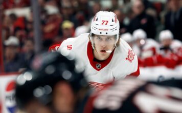 Simon Edvinsson returns to Sweden as Red Wings contract stalemate continues 😑