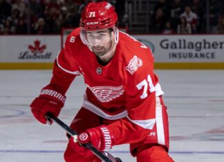 Red Wings open season against Rangers without Dylan Larkin 🏒